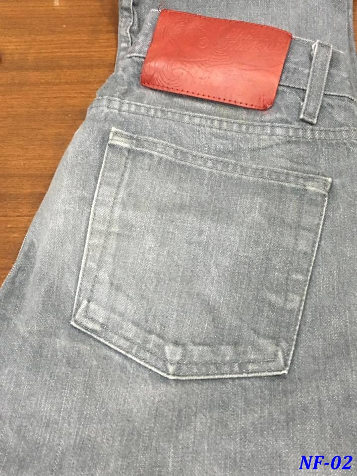 2. Naked & Famous - Weird Guy - Grey Selvedge ผ้าริมสีเงิน มือสอง เอว 29 ยาว 32