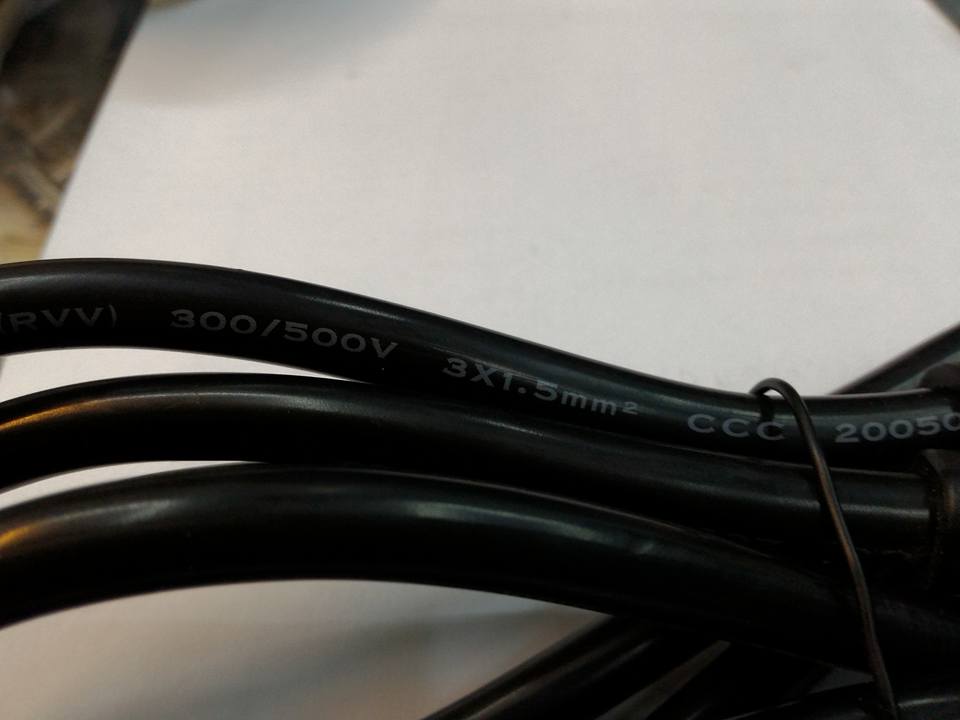 สายไฟคอมพืวเตอร์เส้นหนา3x1.5mmWIRE COMPUTER ACพร้อมปลั้กหัวท้ายยาว2เมตรสีดำ