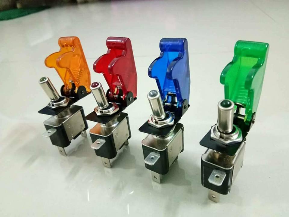 สวิตช์โยกสีเขียวสวิตช์โยกเครื่องบินพร้อมฝาสีเขียวON-OFF3ขา12vสวิตช์เครื่องบินสวิตช์นิรภัยสีเขียวswitch GREENาคาตัวล่ะ