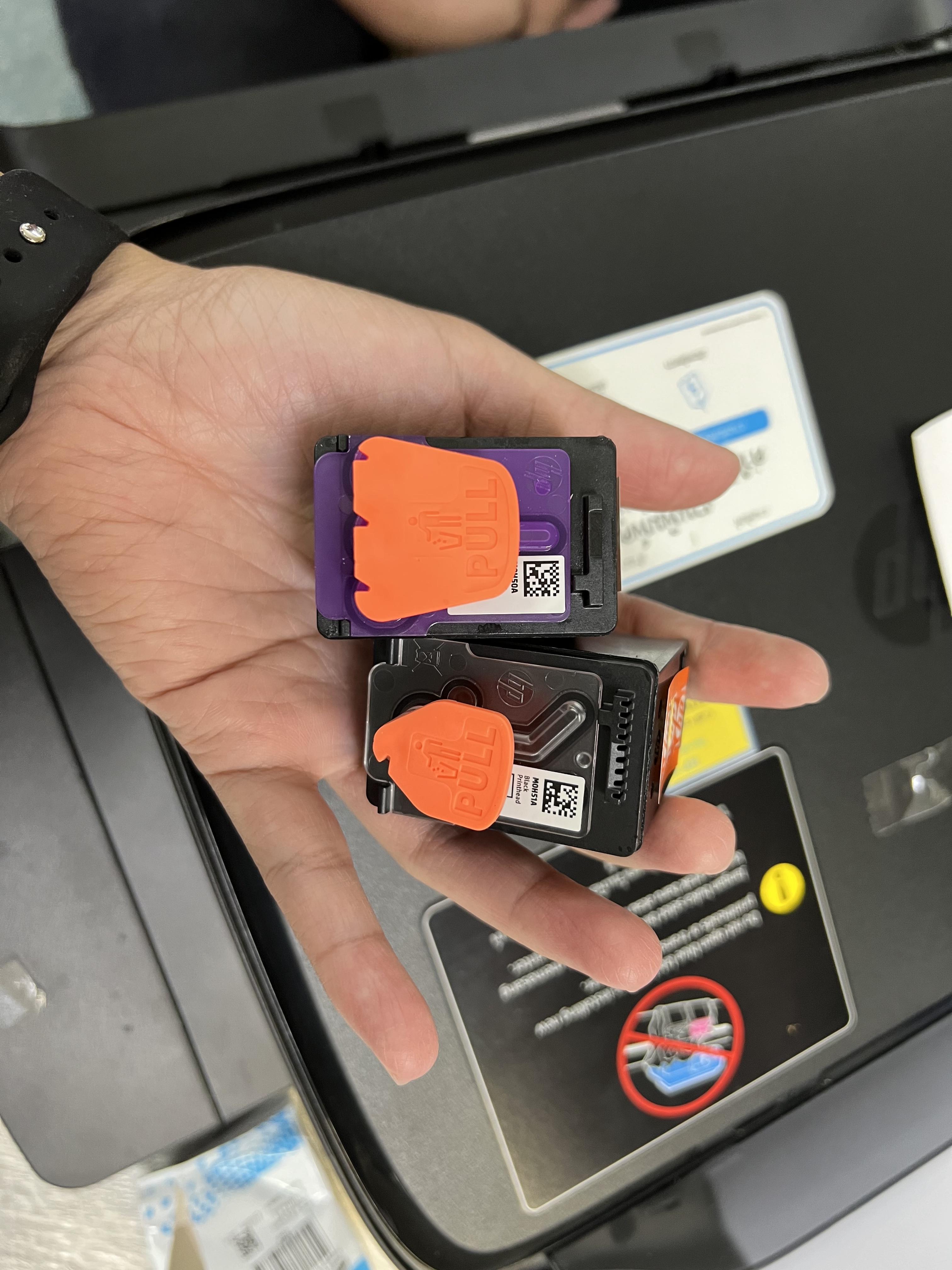 "หัวพิมพ์ของใหม่ศูนย์" Hp GT51 GT52 BK /Co ของแท้