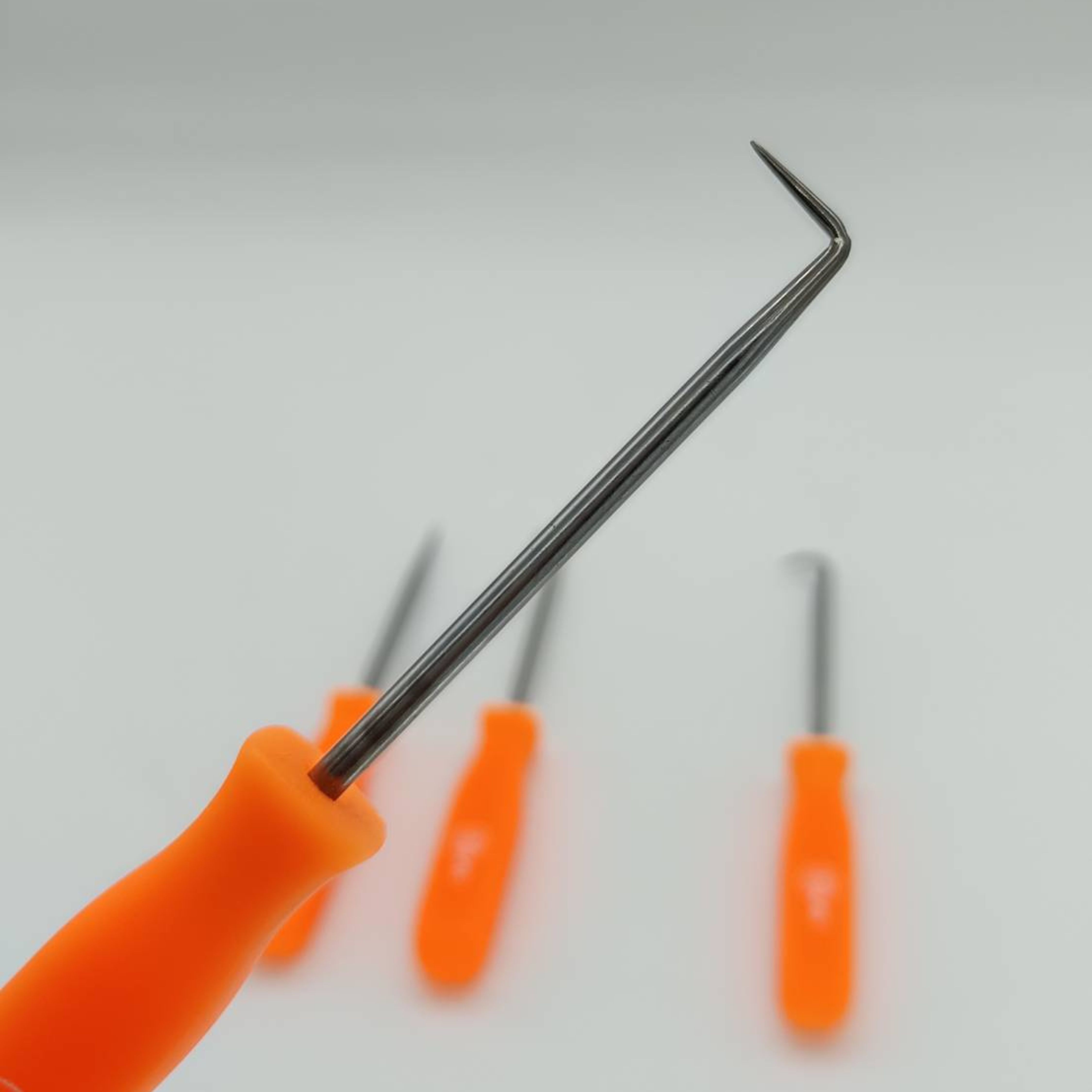 ชุดตะขอเกี่ยวซีล ตะขอเกี่ยวโอริง ไขควงเกี่ยวดึงซีลยาง ด้ามพลาสติก 4 ชิ้น CONSO CS-302