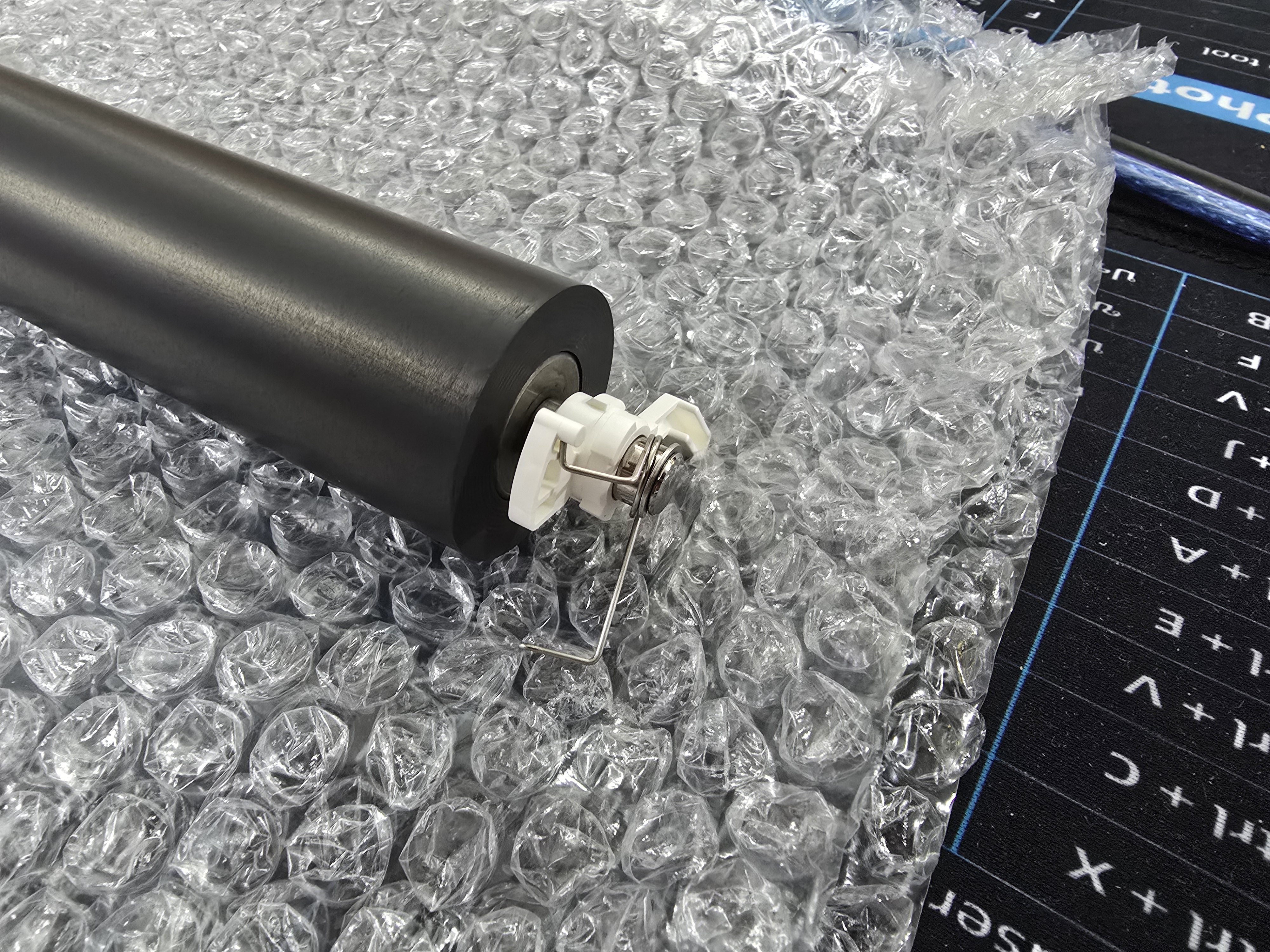 "ลูกยางดึงกระดาษพร้อมเฟืองยกเซ็ท" PLATEN ASSY EPSON LQ-2090II "ตำแหน่ง605"