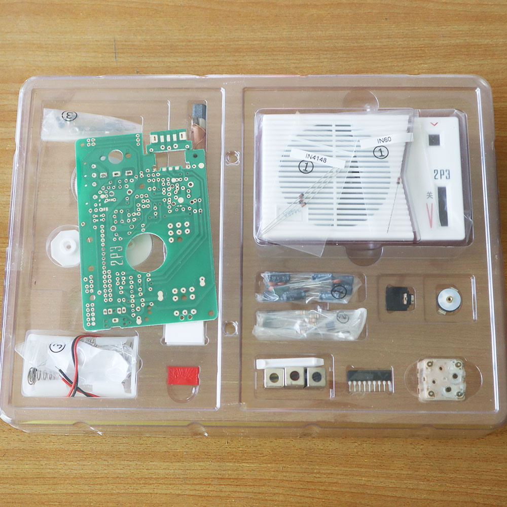 ชุดคิทเครื่องรับวิทยุ AM รุ่น 2P3 (ยังไม่ได้ประกอบ)