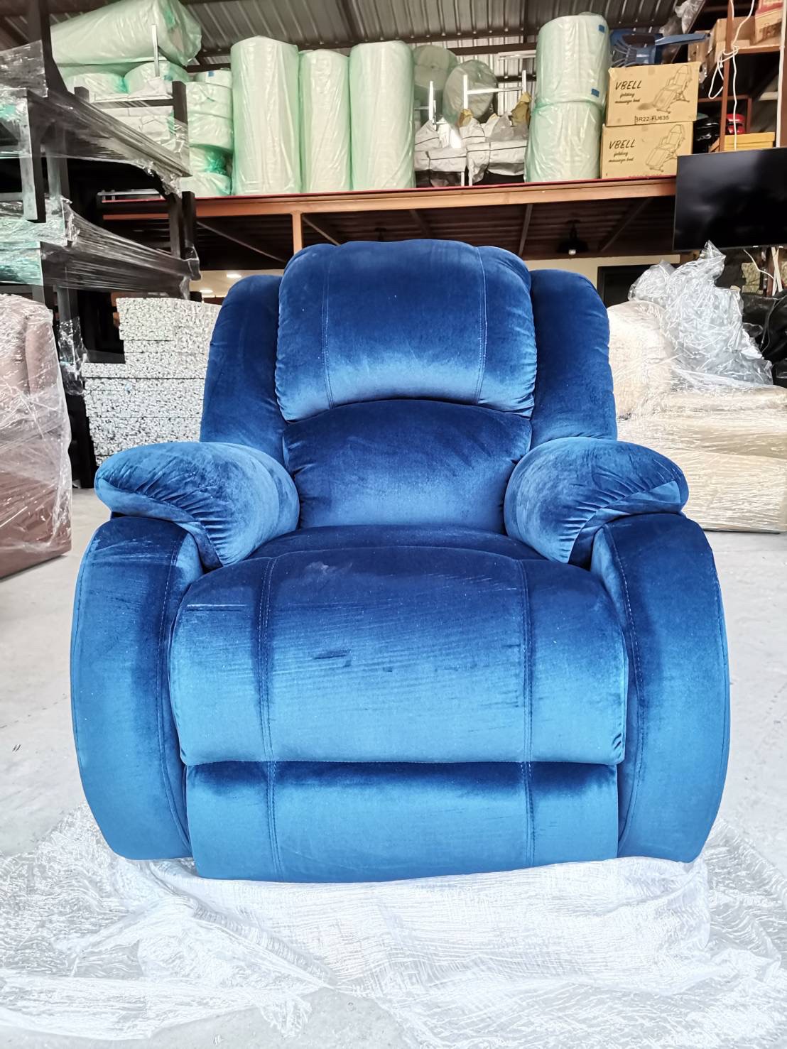 เก้าอี้นวดเท้ารุ่นรีไคลเนอร์ 💥ผ้ากำมะหยี่สีน้ำเงิน 💥 ราคายังไม่รวมค่าส่ง เลือกสีอื่นได้ทางช่องแชทไลน์ค่ะ