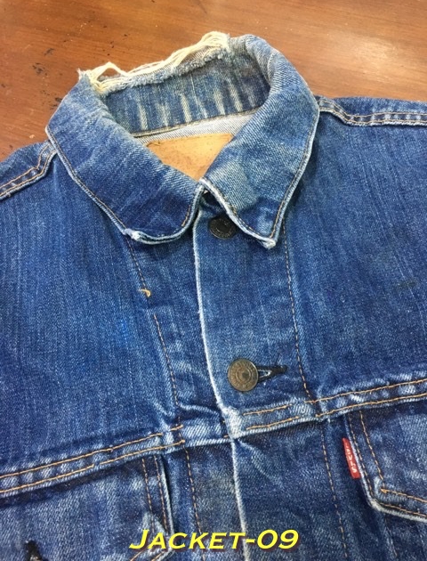 9. Jacket Levi’s 70505-0217 อก 42 Made in USA กระดุม 526