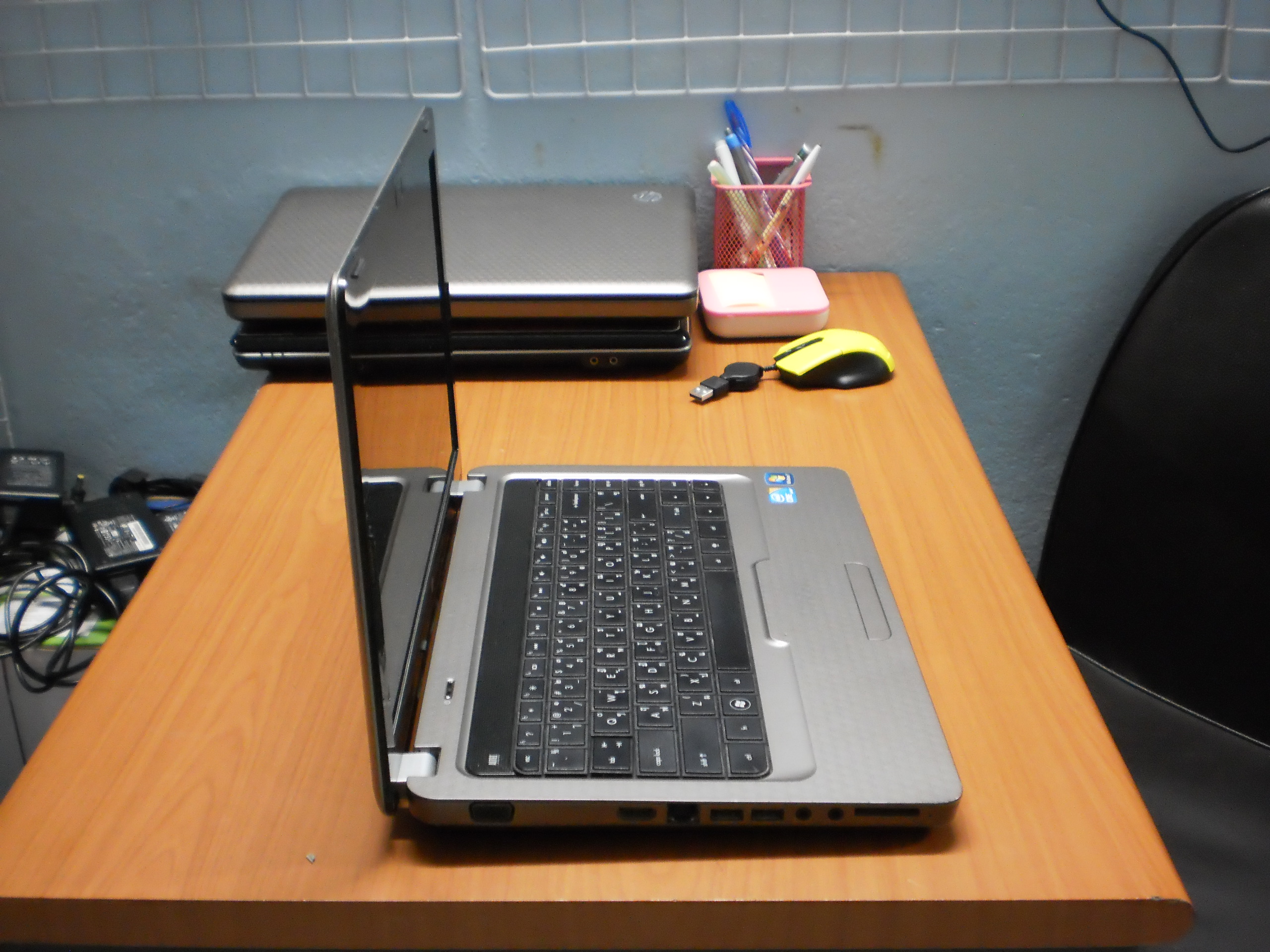 โน๊ตบุค HP G42 Core i3-380M 2.53 GHz การ์ดจอแยก 1G Ram 4GB Hdd 320GB