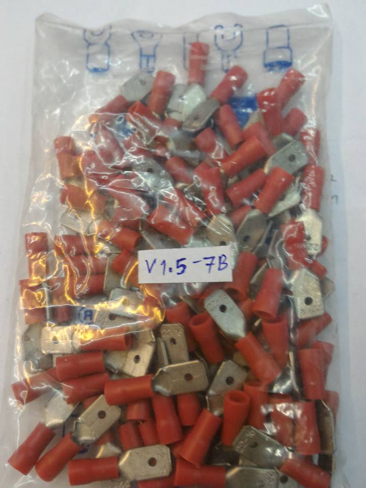 หางปลาV1.5-7ฺB/REDสีแดงยี้ห้อT-LUG (ราคาตัวล่ะ)