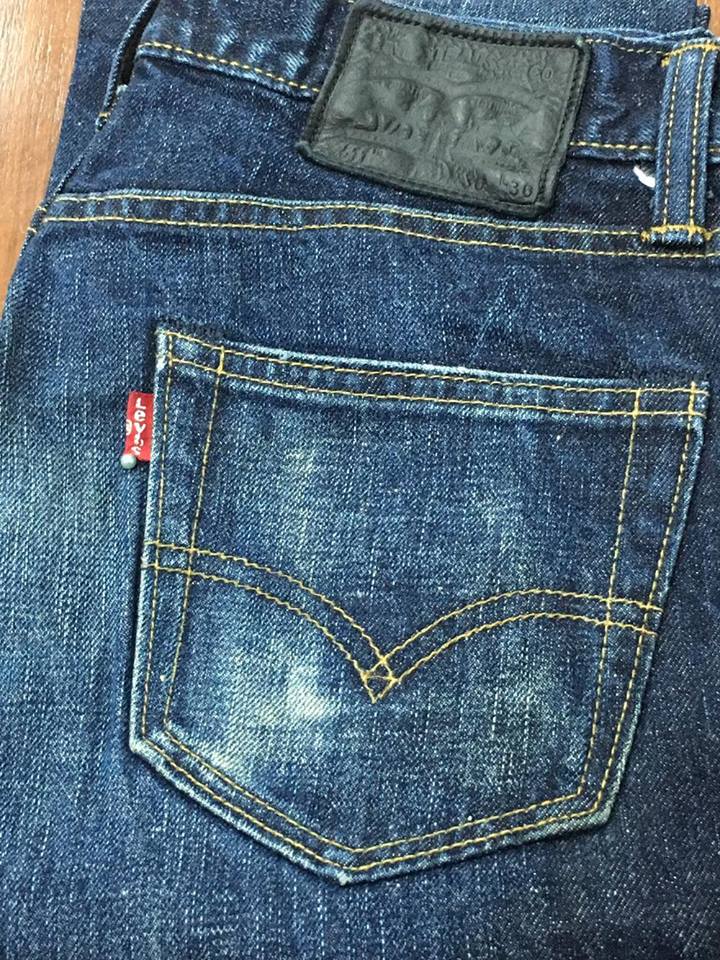 3. Levi's 511 กระบอกเล็ก แซกดำ ป้ายหนังสีดำ เอว 30 ยาว 29