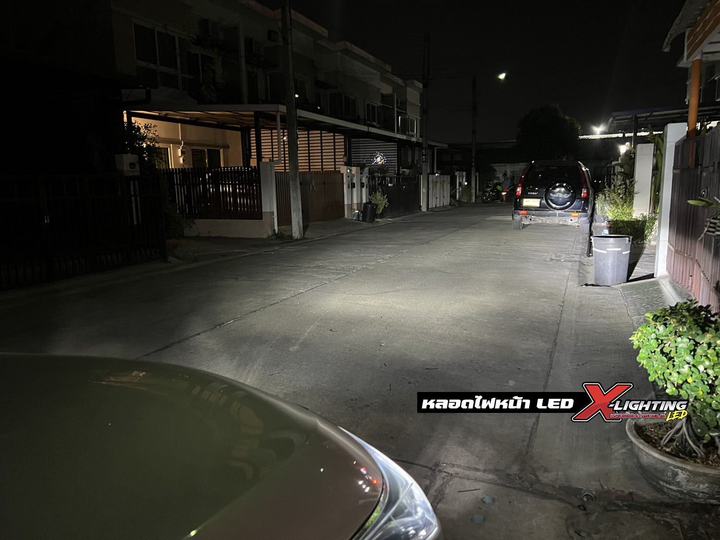 F8 หลอดไฟหน้า LED ไฟ LED 6000K รุ่น F8 แสงสีขาว ขั้ว H1 H3 H4 H7 H8/H9/H11 9006/HB4 9005/HB3 80000LM