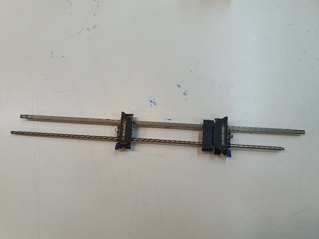 "หนามเตยดึงกระดาษต่อเนื่อง" TRACTOR ASSY EPSON DLQ-3500