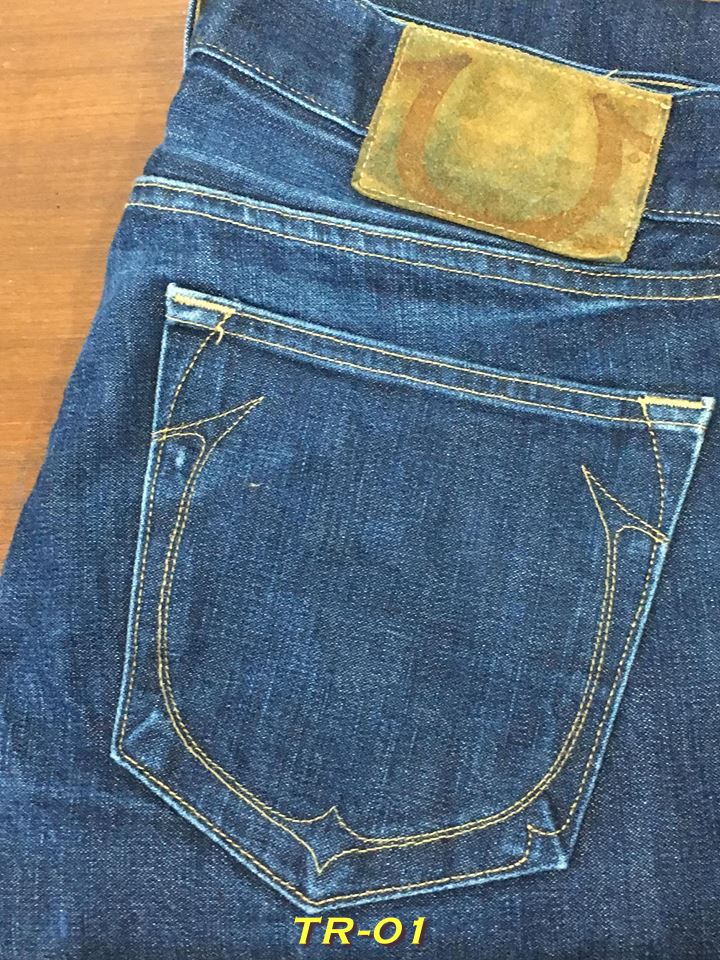 1. True Religion Made in USA เอว 32 ยาว 33
