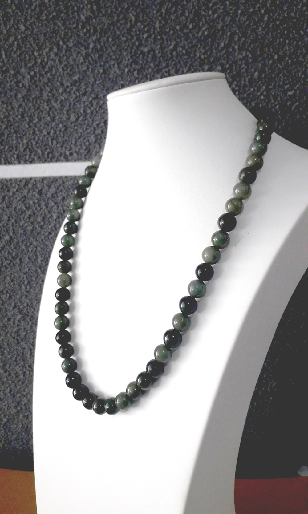 สร้อยคอหยกเขียว-ขาว @10 mm.ยาว 9" @ 10 mm. เขียว/ขาว/GREENWHITE 1 SKU-00048