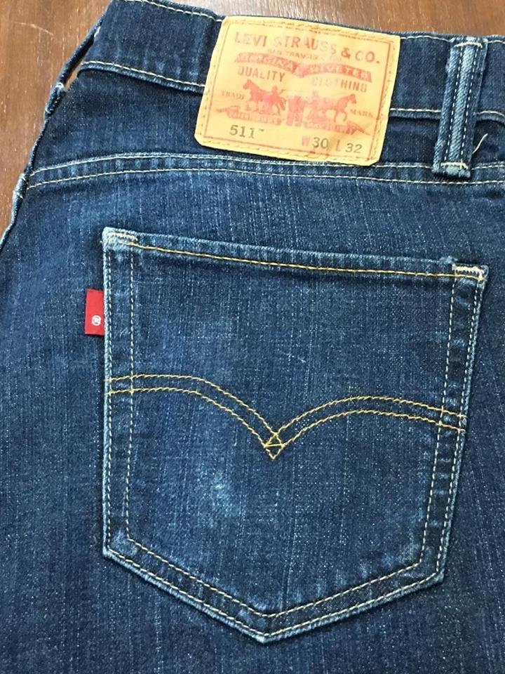 2. Levi's 511 Skinny กระบอกเล็กคล้ายขาเดฟ ป้าย R เอว 30 ยาว 31