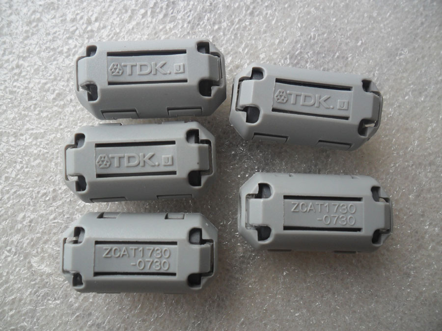 Clamp Filters ZCAT1730-0730 สำหรับป้องกันสัญญาณรบกวน ขายเป็นชุด (ชุดละ 5 ชิ้น)