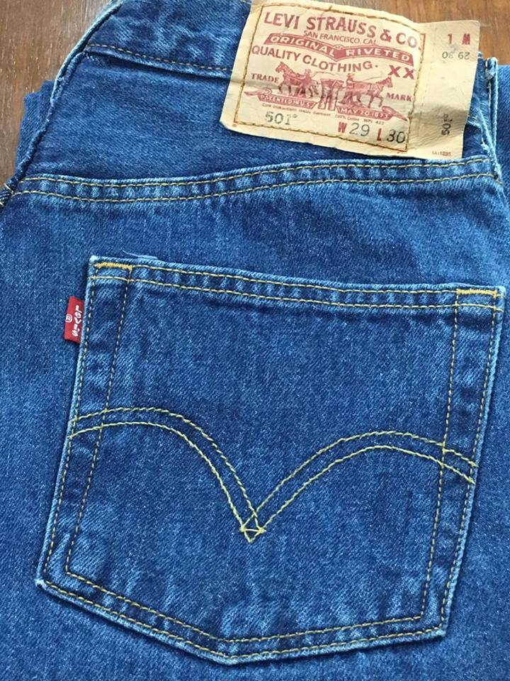 Levi's 501 0194 ฟอกด้วยหิน Made in Dominican Republic ปี 2005 เอว 29 ยาว 30
