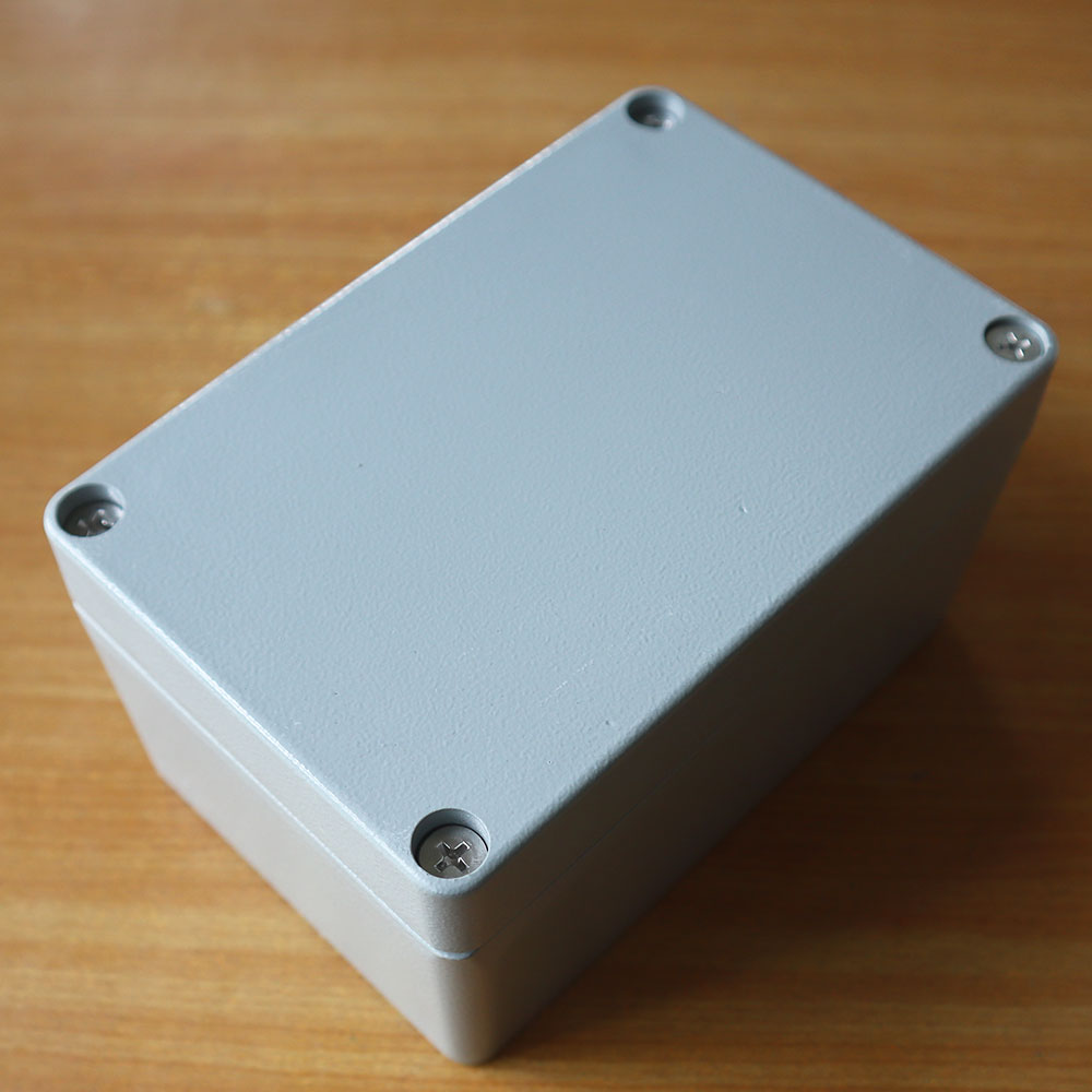 กล่องอลูมิเนียมกันน้ำ IP66 สีเทา ขนาด 150 X 100 X 80 มม.