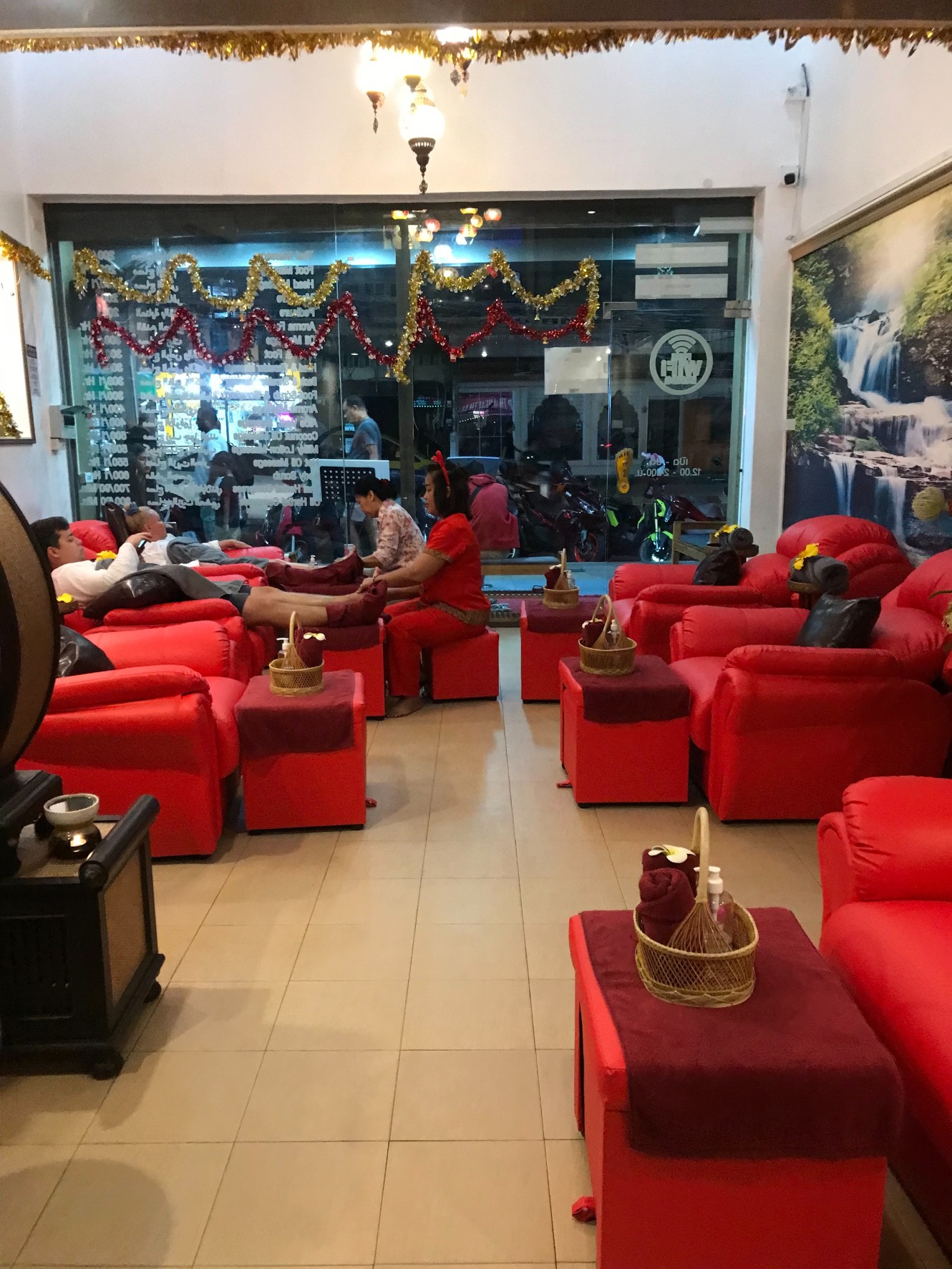 เก้าอี้นวดเท้ารุ่นแขนกาง ชุด 3 ชิ้น 💥PU -PQ065-21 สีแดง💥 ราคายังไม่รวมค่าส่ง เลือกสีอื่นได้ทางช่องแชทไลน์ค่ะ