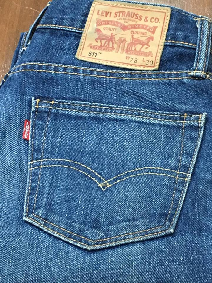 4. Levi's 511 กระบอกเล็ก เอว 29 ยาว 30.5