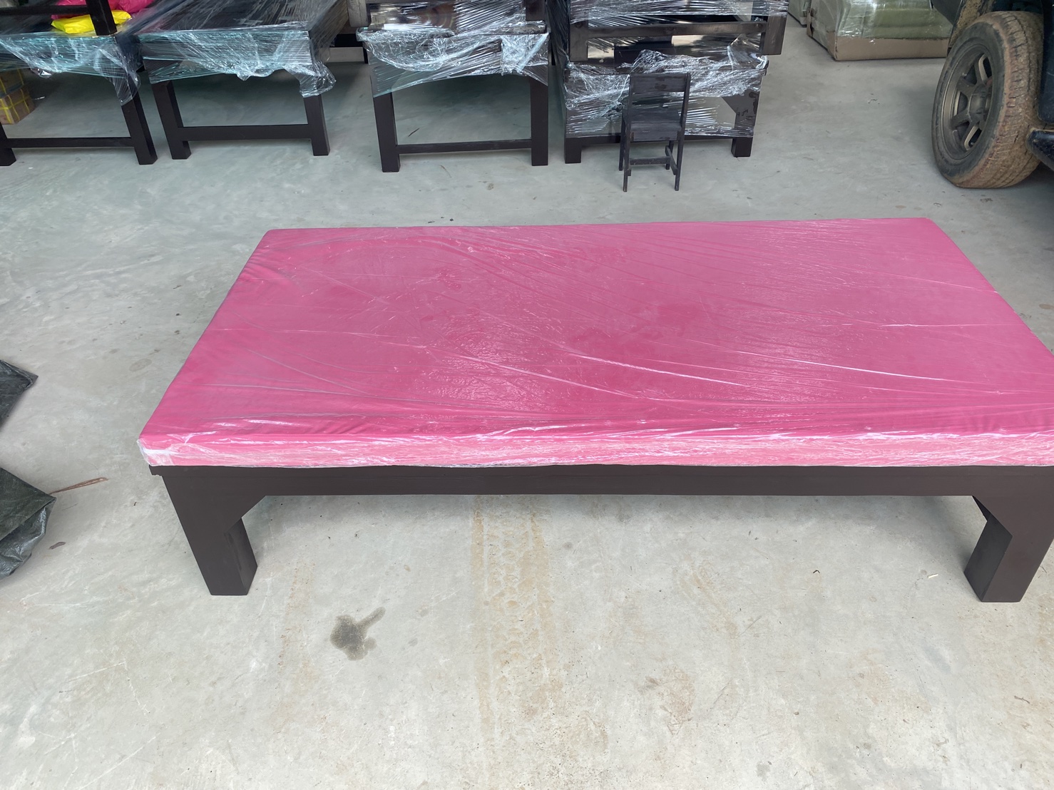 เตียงนวดไทย พร้อมเบาะ สีโอ้ค 100x200 สูง 53 รวมเบาะ (ราคาไม่รวมค่าส่ง)