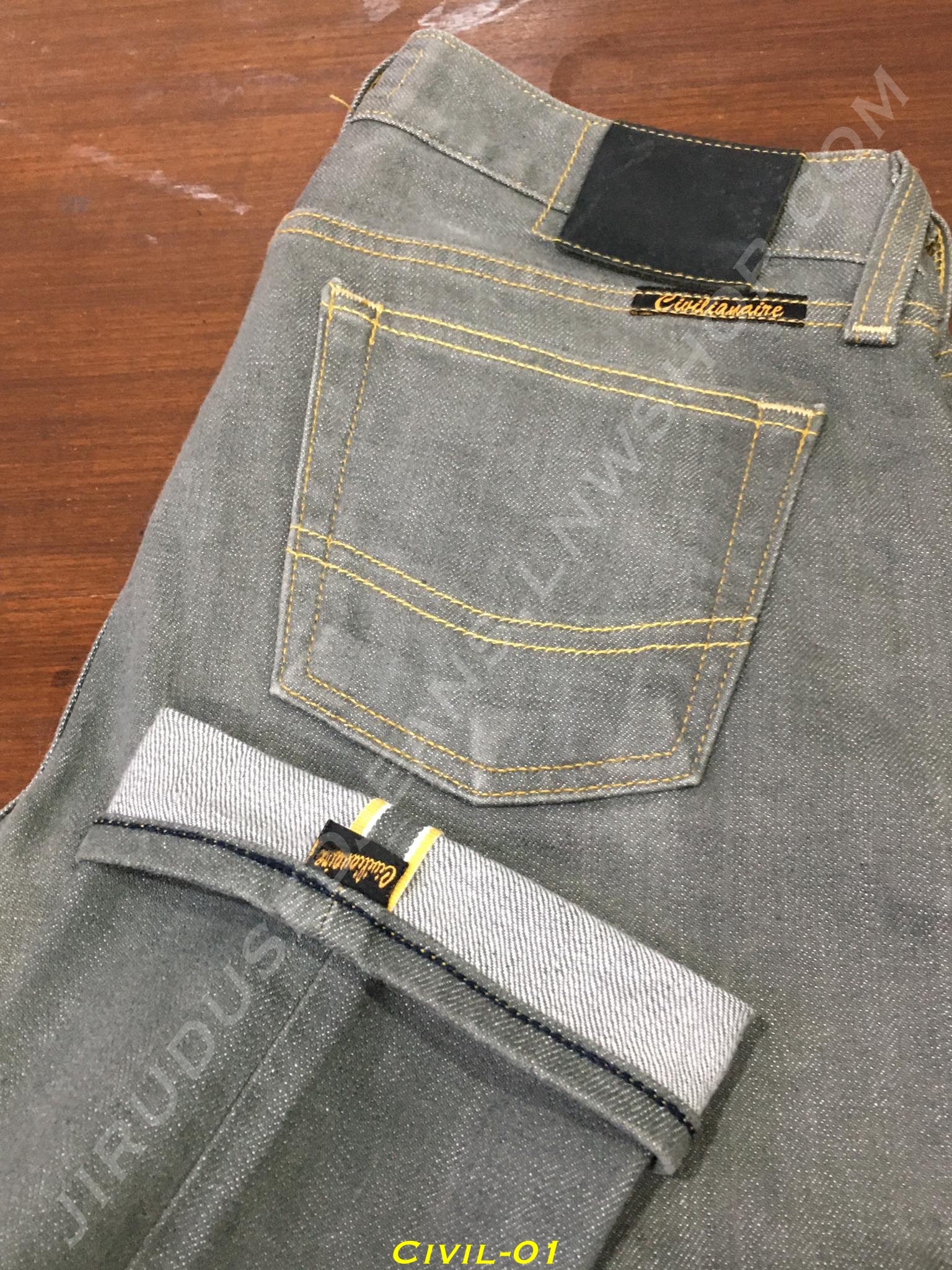 1. Civilianaire - สีเทาอมเขียว ขาเดฟ ผ้าดิบญี่ปุ่น ริมทอง เอว 30 ยาว 30 Made in USA
