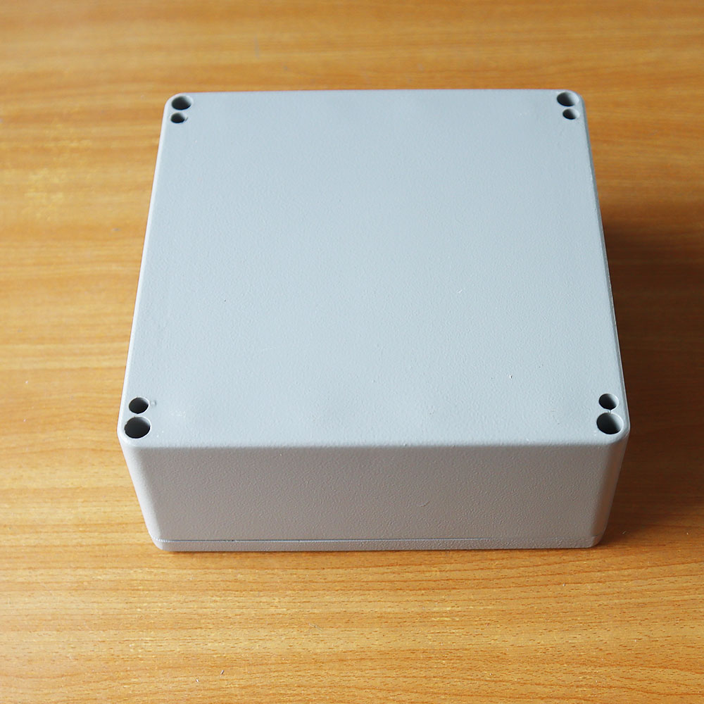 กล่องอลูมิเนียมกันน้ำ IP66 สีเทา ขนาด 160 X 160 X 70 มม.
