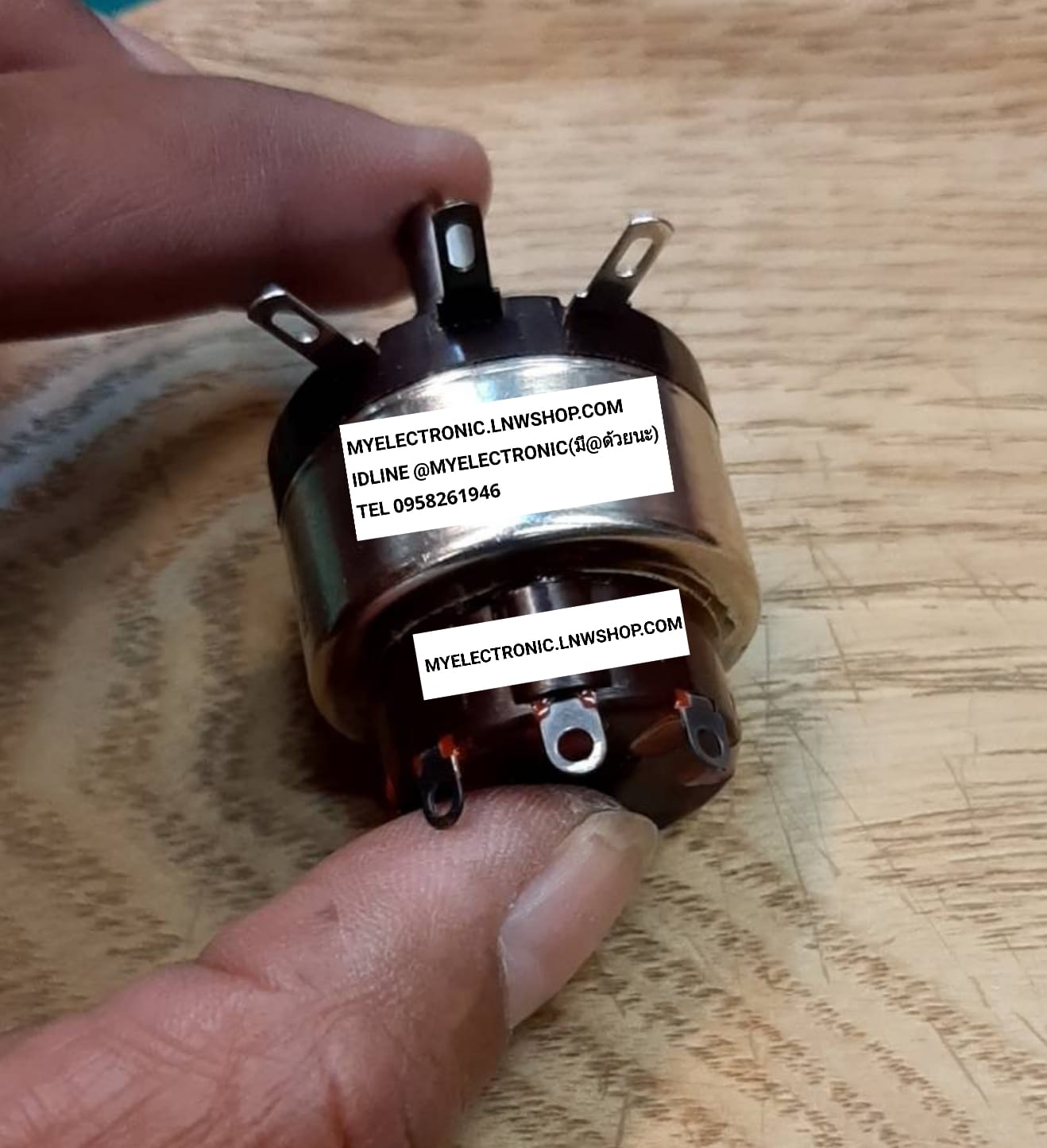 ขาย โวลุ่ม500โอห์มมีสวิทช์ , โวลุ่มไววาว500โอห์มมีสวิทช์ , โวลุ่ม500โอห์มมีสวิทช์ไววาว , โวลุ่มไววาว500โอห์มมีสวิทช์ , โวลุ่ม 500โอห์ม 500 ohm B501 มีสวิทช์ ไววาว RA30YNME20SB501 , RA30YNME20S5K , RA30YNME RA30YME ยี่ห้อ COSMO TOCOS MADE IN JAPAN ของแท้ ร