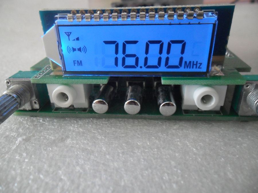 บอร์ดเครื่องส่งวิทยุ FM 76-108 MHz กำลังส่ง 6 วัตต์ (เฉพาะตัวเครื่อง ไม่มีกล่อง)