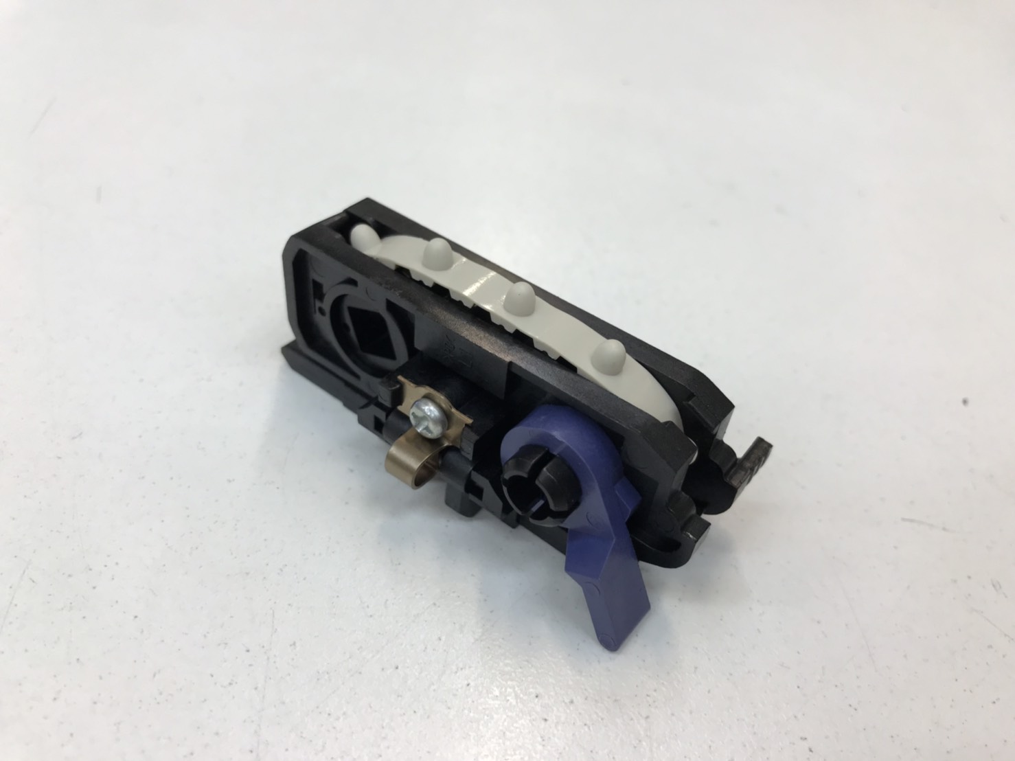 "หนามเตยดึงกระดาษด้านซ้าย" tractor Left EPSON DLQ-3500 (ตำแหน่ง 582)