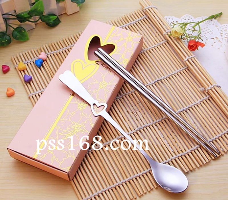 ช้อนเรียวหัวใจ ตะเกียบ แพ็คกล่องผูกโบว์