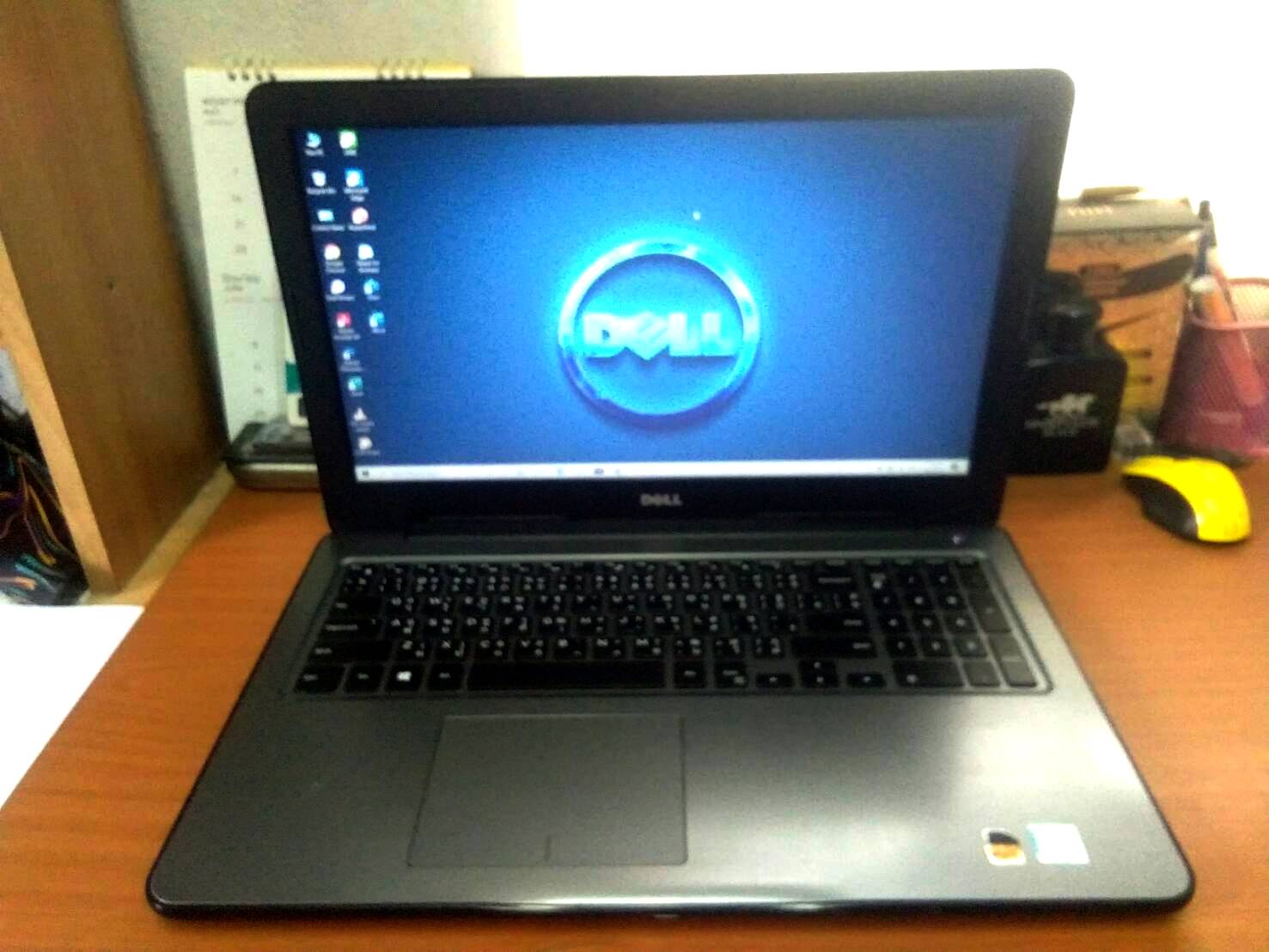 Dell Inspiron 5567 Core i7-7500U Upto 3.50GHz การ์ดจอ AMDR7 M440 แรม8GB Hdd 2TB ดูหนังฟังเพลง ยูทูปHD งานออนไลน์