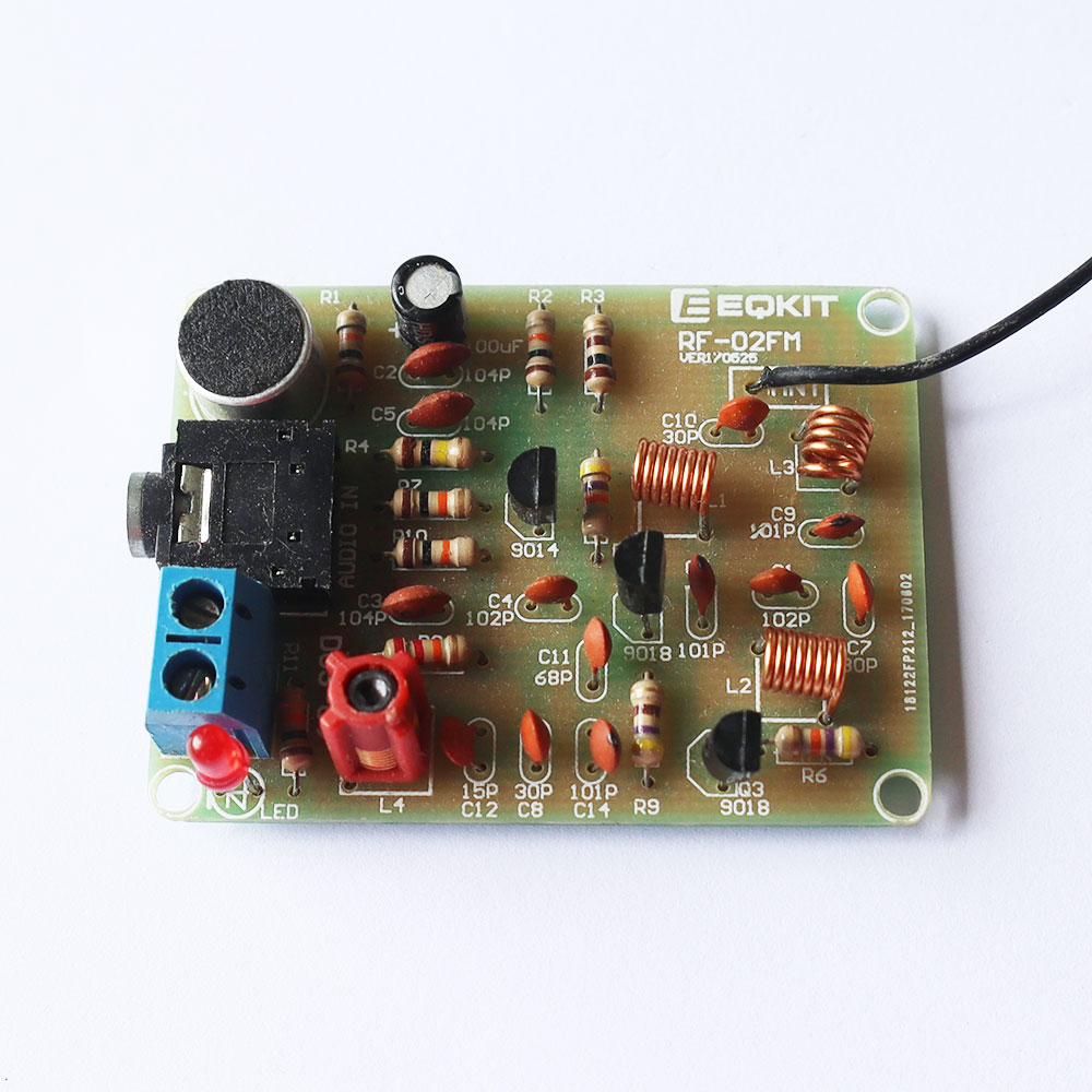 เครื่องส่ง FM / ไมค์ลอย 3 ทรานซิสเตอร์ มีไมค์ในตัว (ยังไม่ได้บัดกรี)