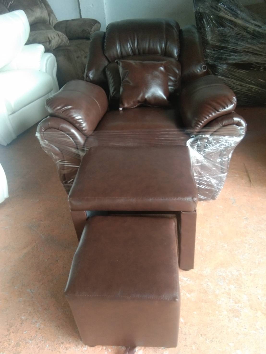 เก้าอี้นวดเท้ารุ่นแขนกาง ชุด 3 ชิ้น 💥หนังPU ลาย silk สีเทาดำ 3120💥 ราคายังไม่รวมค่าส่ง -เลือกหนังหุ้มสีอื่นเพิ่มติมได้ค่ะ