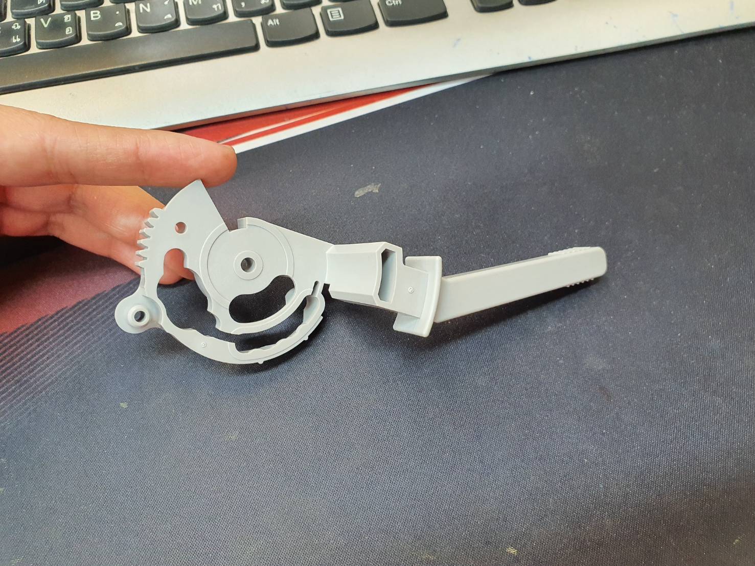 "คันโยก" LEVER,RELEASE EPSON LQ590II "ตำแหน่งที่ 590"