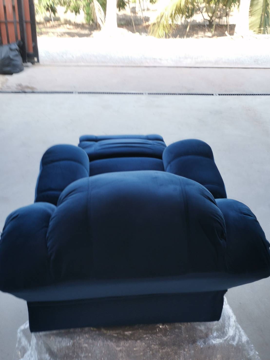 เก้าอี้นวดเท้ารุ่นรีไคลเนอร์ 💥ผ้ากำมะหยี่สีน้ำเงิน 💥 ราคายังไม่รวมค่าส่ง เลือกสีอื่นได้ทางช่องแชทไลน์ค่ะ