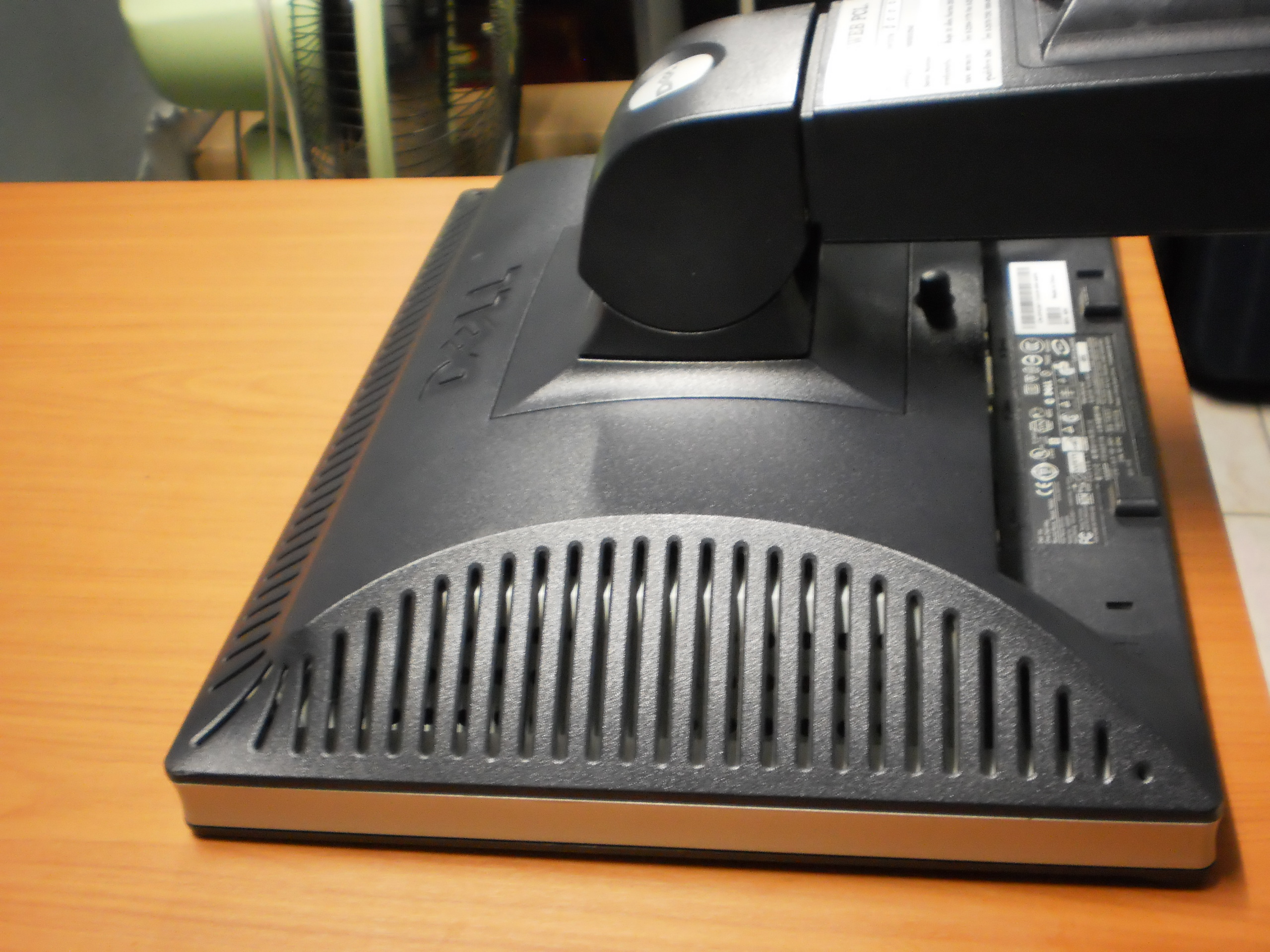 Dell 1505FP 15inch monitor for PC Gaming by Dell ปันน้ำใจไอที