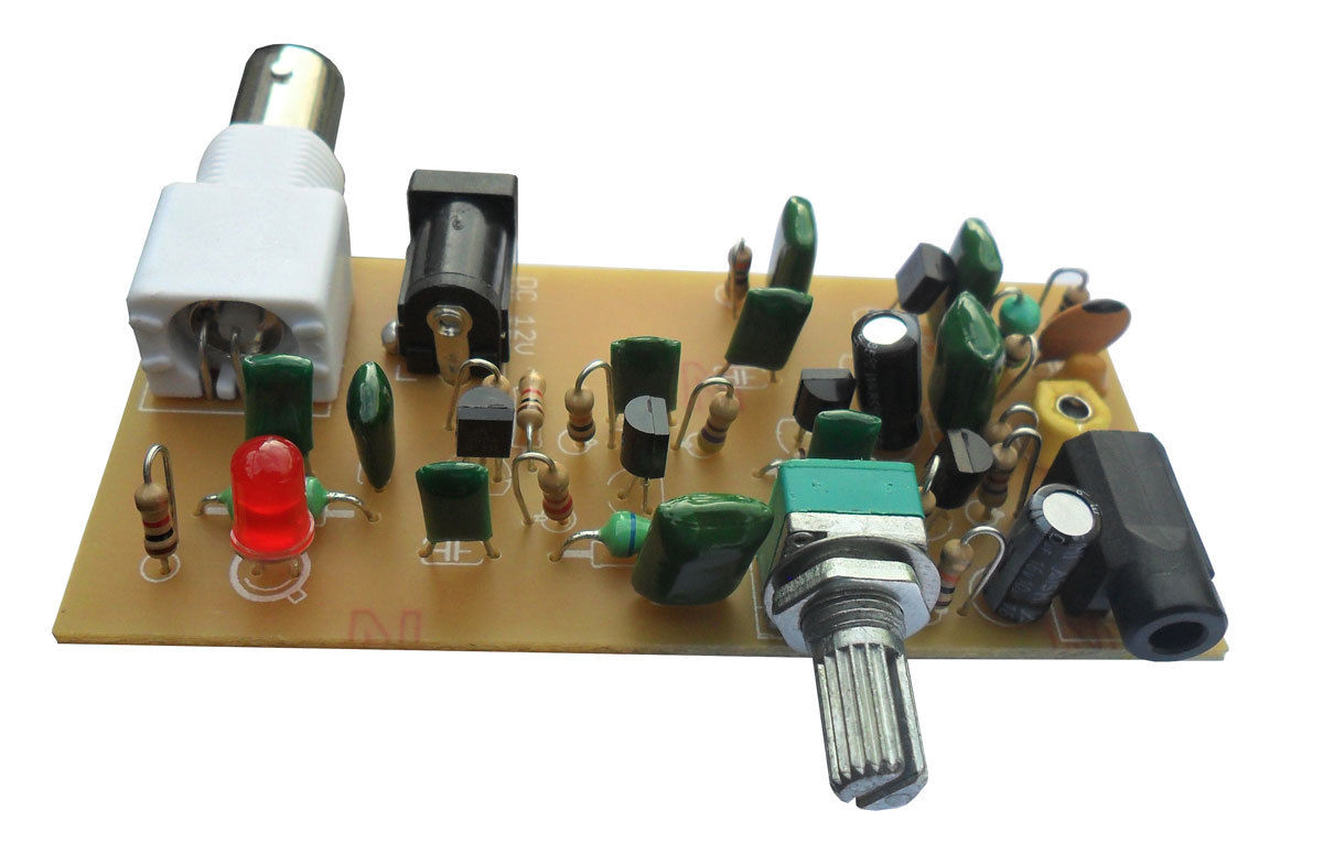 ชุดคิทเครื่องส่งวิทยุ AM กำลังส่ง 50 mW เพื่อการศึกษา (ยังไม่ได้ประกอบ)