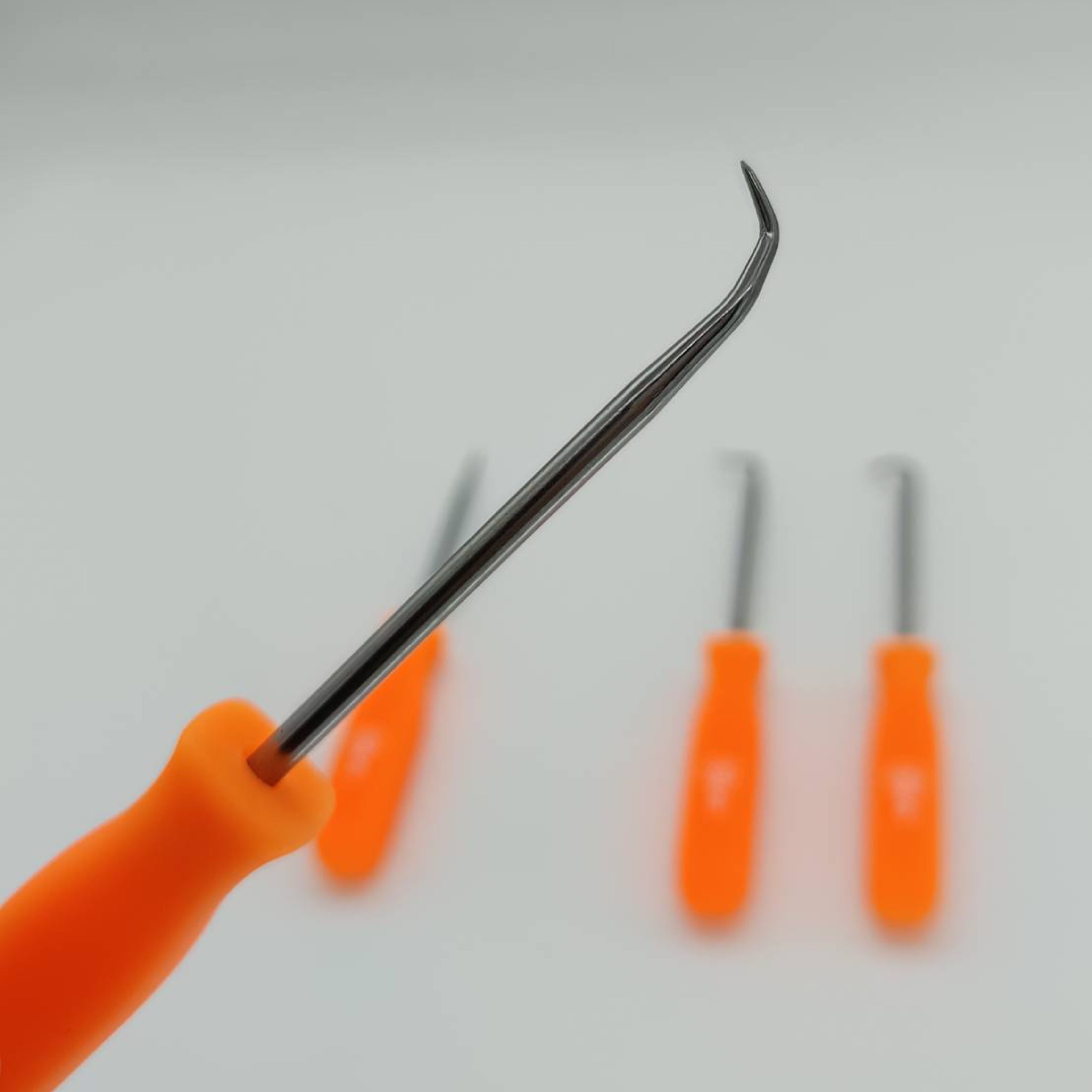 ชุดตะขอเกี่ยวซีล ตะขอเกี่ยวโอริง ไขควงเกี่ยวดึงซีลยาง ด้ามพลาสติก 4 ชิ้น CONSO CS-302