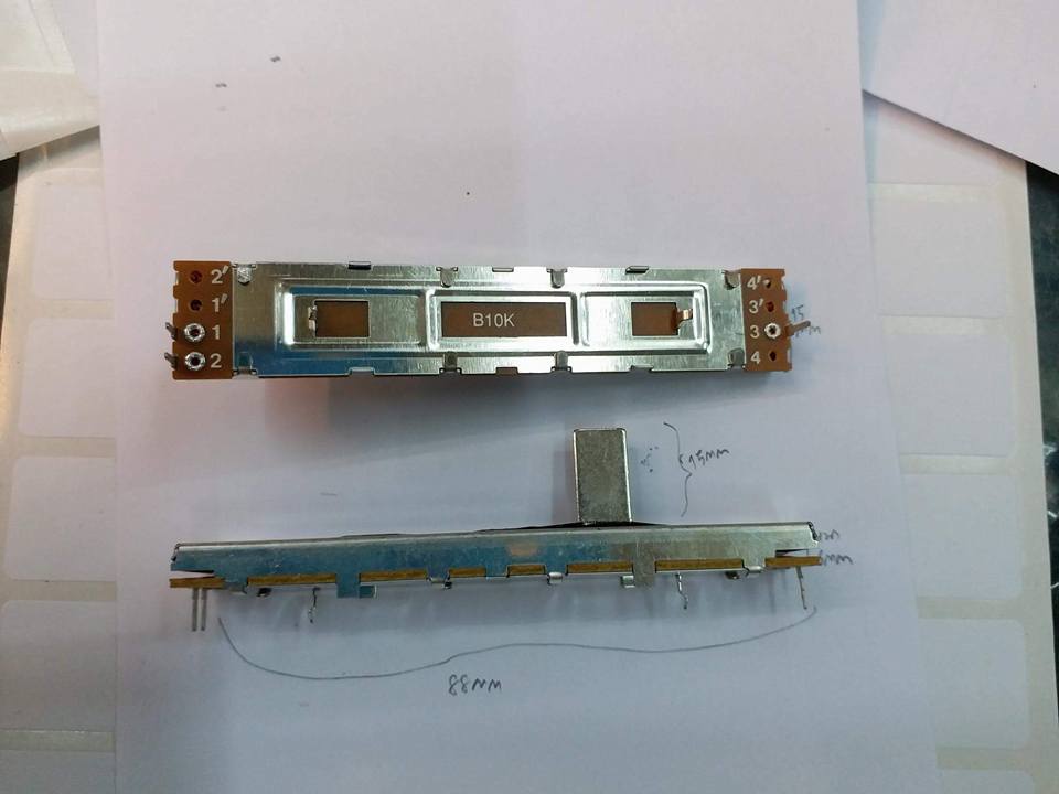 โวลุ่ม10KBVR.B10KVR.SLIEDโวลุ่มสไลด์B10Kยาว88มม.3ขาก้านยาว15มม.สูง6มม.mmกว้าง15มม.VRB10K(88x15x6MM)ยี่ห้อALPHAราคาตัวล่ะ