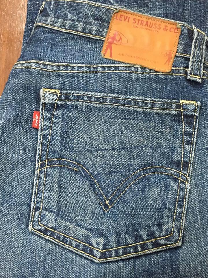 Levi's Hesher มือสอง ขาตรง เอวต่ำ ฟอกริ้ว Made in USA ปี 2002 เอว 33 ยาว 31.5