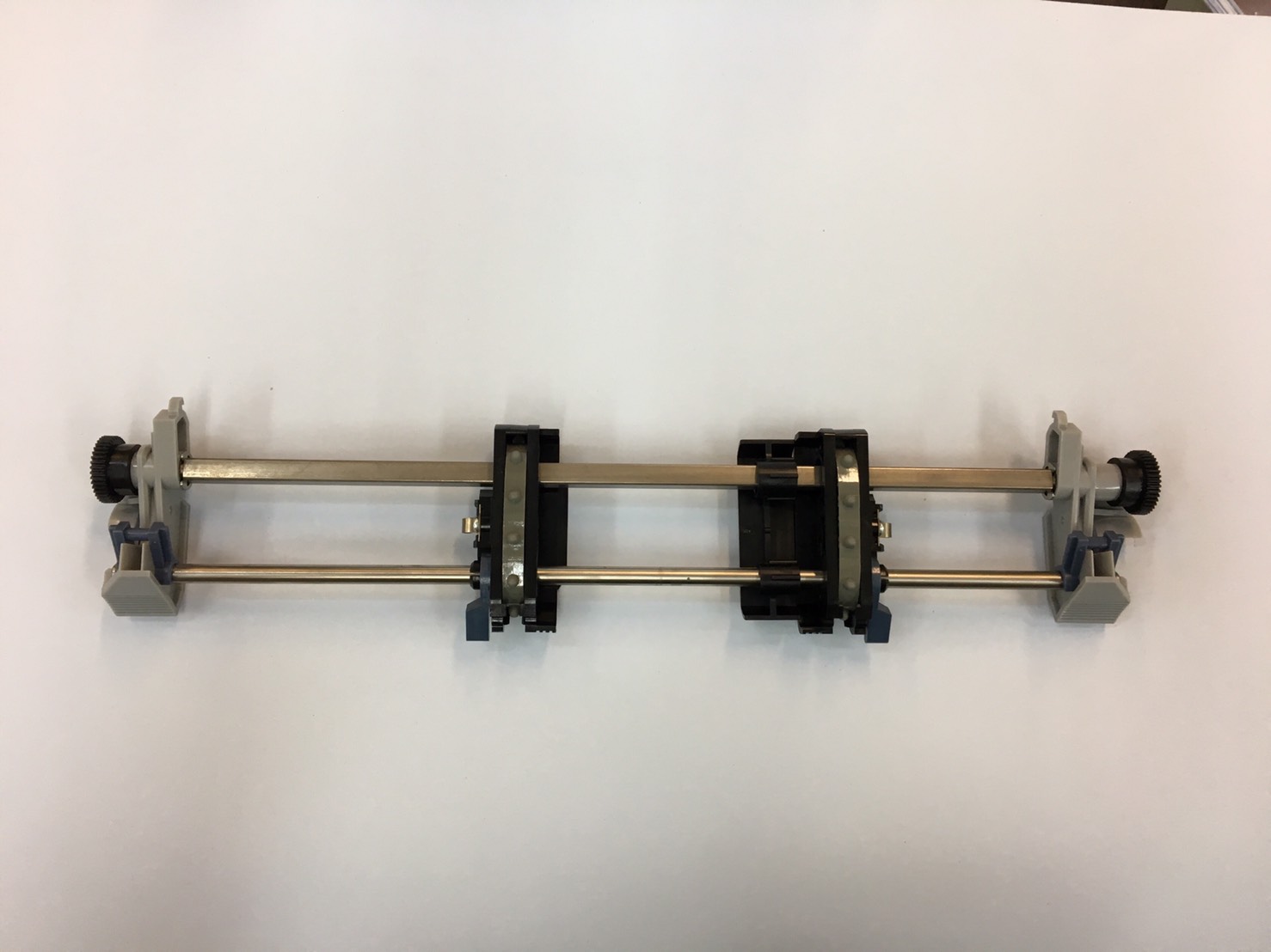 "ตัวดึงกระดาษต่อเนื่อง" TRACTOR ASSY EPSON LQ590