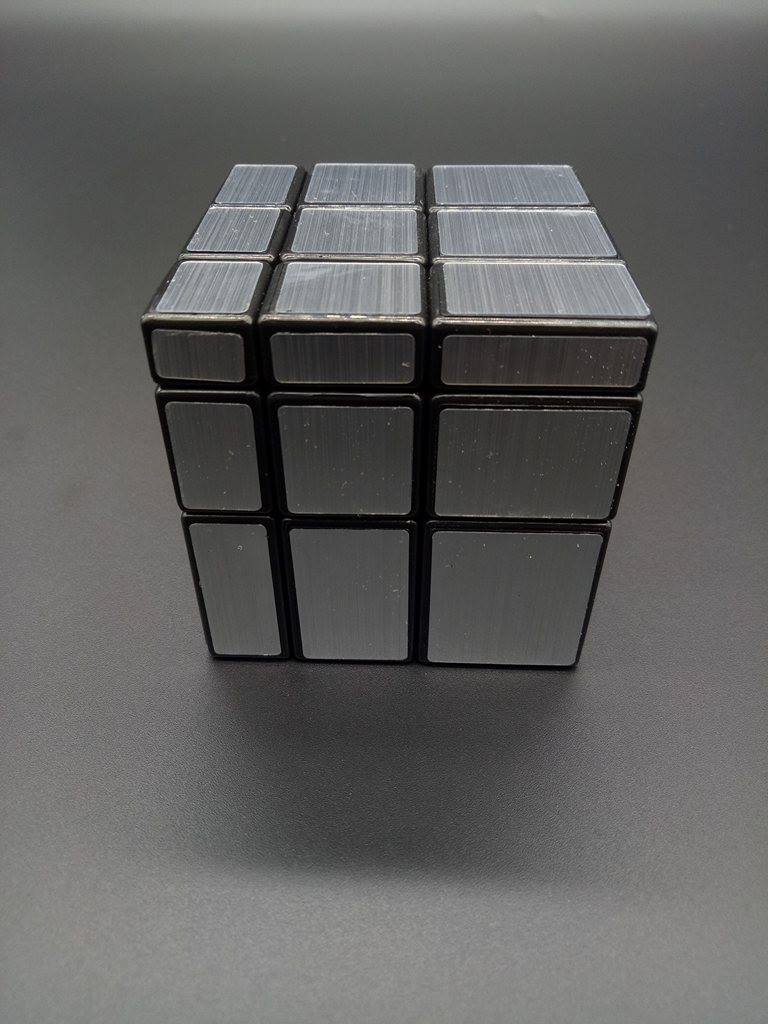รูบิค Rubik shenshou mirrorcube silver3x3 ของแท้ เล่นลื่น เล่นสนุก มาพร้อมคู่มือในกล่่อง Rubikmall จำหน่ายของแท้เท่านั้น Rubik.รูบิค.รูบิก