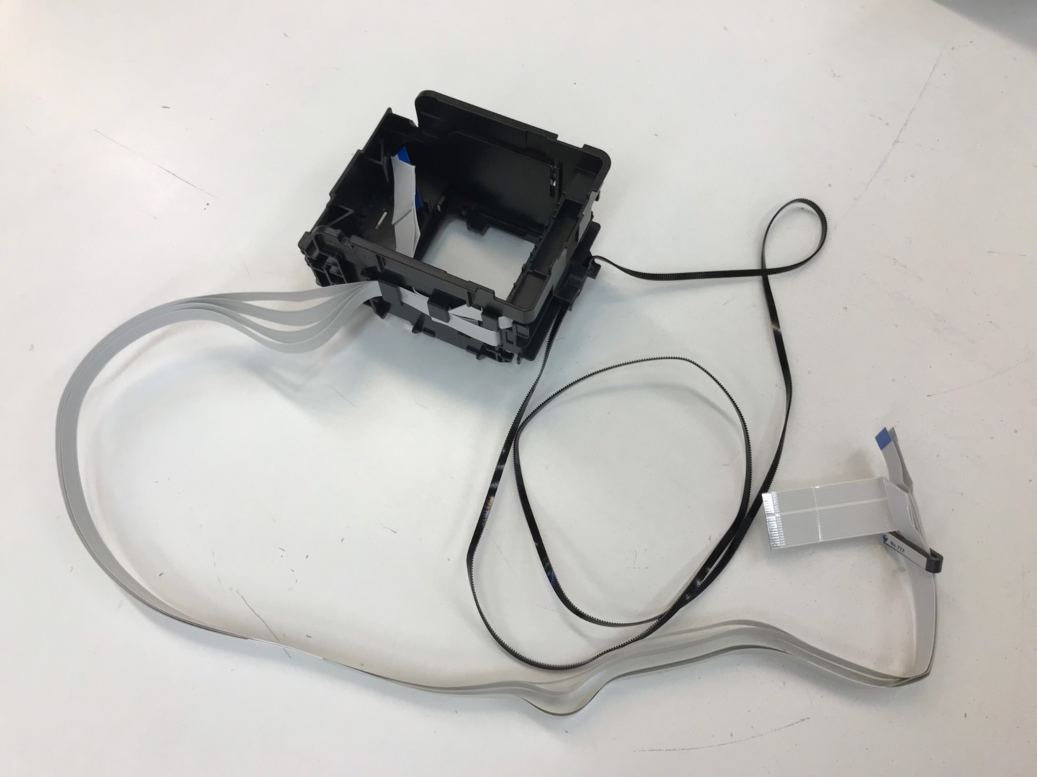 "สายพานหัวพิมพ์ตำแหน่ง 701 มันจะมีสายพานเส้นยาว สายแพร กับคาริเอท" CR ASSY.,SEC EPSON WF-7511/WF-7011