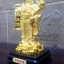 ไฉ่ซิงเอี้ยถือป้าย ทองพ่นทราย ขนาด 10 นิ้ว