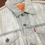 เสื้อกั๊กยีนส์ Levi’s Trucker Vest สีเทาอ่อน Size L อก 45 นิ้ว Made in Mexico